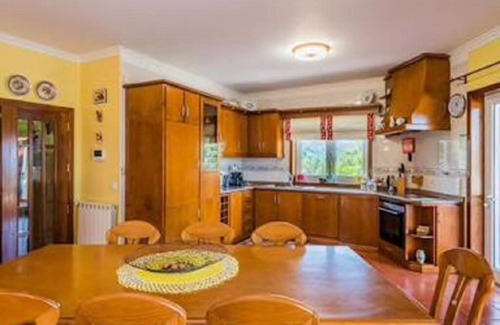Cinfaes House | Farm Villa Verde located in the village of Cinfães