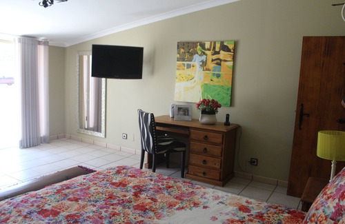 Palhais Other | Farm with 6000 meters square, with green areas, swimming pool in quiet.