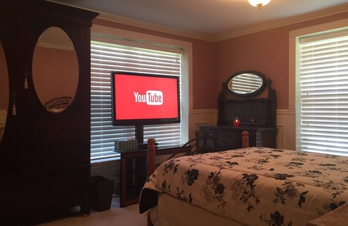 Live Oak Other | Farm/Woods stay, 3 miles from Live Oak