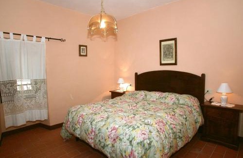 Monte Santa Maria Tiberina House | Farmhouse in Umbria near Palazzo Bourbon