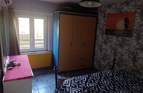 La Neuville-aux-Joutes Other | Farmhouse built in 1819 for 14 people, 250 m from the Ardennes forest.