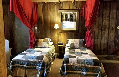 Montezuma House | Farmhouse ∙ 2 bedrooms ∙ 11 guests
