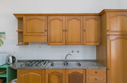 Bibbona Other | Farmhouse 'Agriturismo I Debbi - L'Olivo' with Private Veranda, Wi-Fi and Air Conditioning