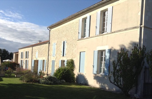 Saujon Apartment | Farmhouse apartment, heated swimming pool, garden - Le Galet