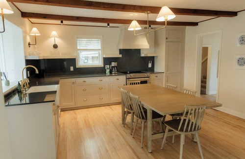Fish Creek Other | Farmhouse at Loma Cottages
