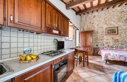 Giano dell'Umbria Other | Farmhouse 'Casale Storico Fogliani- Margherita' with Mountain View, Shared Pool and Wi-Fi