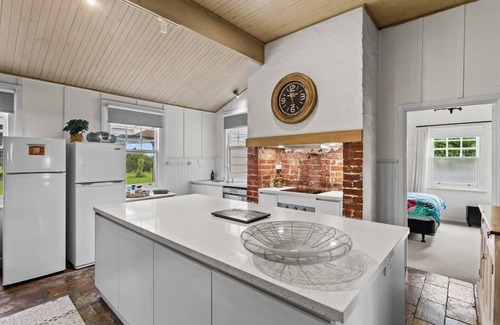 Cowes House | Farmhouse Charm Coastal Comforts and Country Views