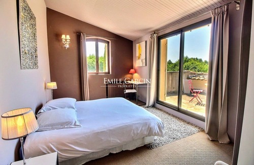 Lourmarin Other | Farmhouse for rent in Lourmarin, a haven of peace on the edge of the southern Luberon region