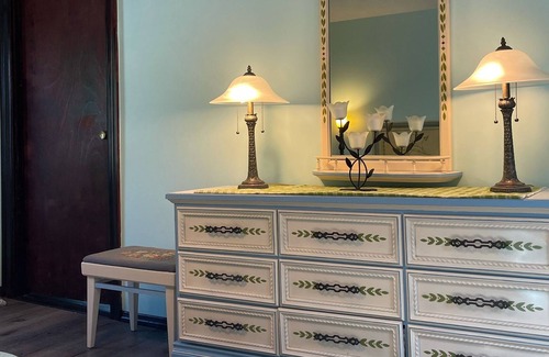 White Lake House | Farmhouse guest suite