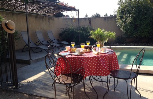 Carpentras Villa | Farmhouse in Carpentras with Pool