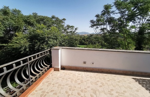 Narni Villa | Farmhouse in green Umbria for families with children and pets.