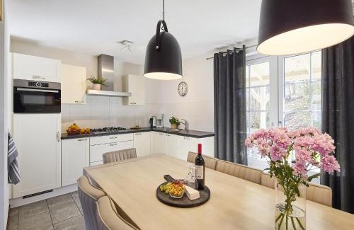 Roggel Villa | Farmhouse in Limburg near Designer Outlet