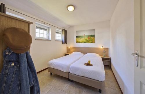 Roggel Villa | Farmhouse in Limburg with Subtropical Pool