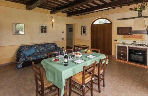 Montoro House | Farmhouse in Montoro near Montoro Castle