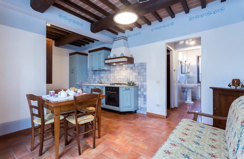 Ferretto Other | Farmhouse on Lake Trasimeno, entire structure 13 apartments