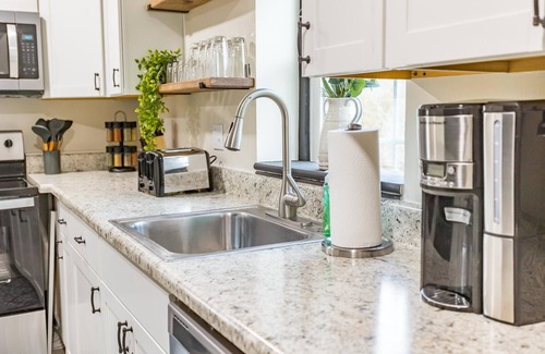 Bridgewater Apartment | Farmhouse Loft: Walking distance to North River, Dining and Shopping, Convenient to Bwater College