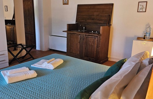 Massa Marittima Other | Farmhouse 'Minerva' with Shared Pool, Wi-Fi and Air Conditioning