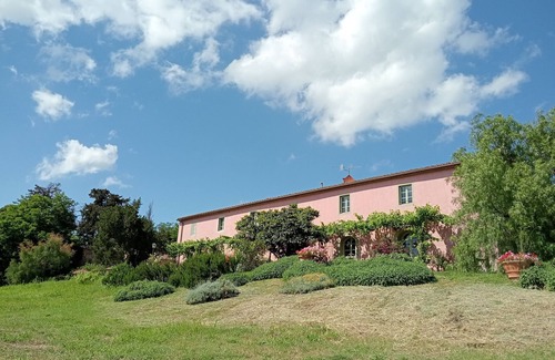 Castiglioncello Other | Farmhouse nestled in the countryside with sea view