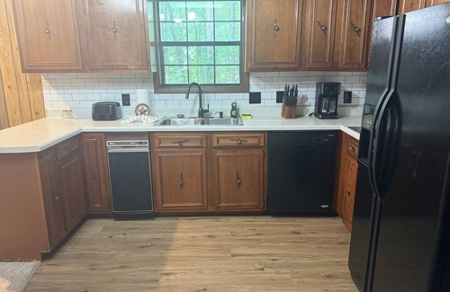 Sevierville Other | Farmhouse/PIRVATE POOL/15 Mins to Dollywood