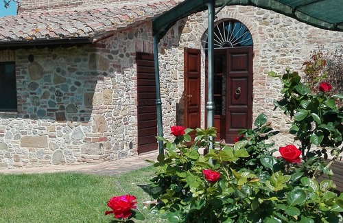 Citta della Pieve House | Farmhouse, private garden and fenced swimming pool on Tuscany-Umbria border