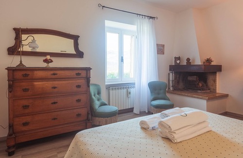 Nerbisci Other | FARMHOUSE QUERCETO - APARTMENT SUNFLOWER