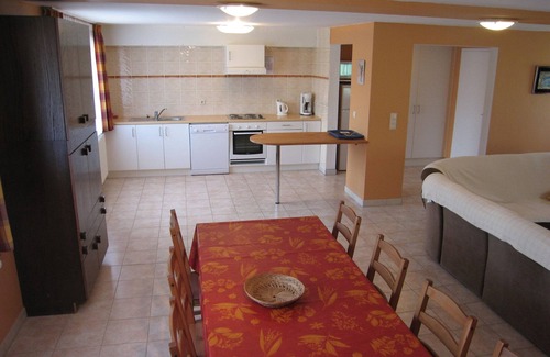 Ondenval Apartment | Farmhouse Stay in Ondenval