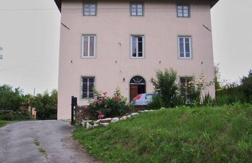 Vicopelago Villa | Farmhouse Villa outside the walls of Lucca