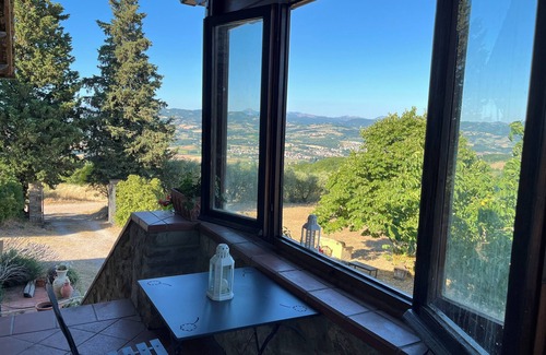 Umbertide House | Farmhouse with incredible view with pool