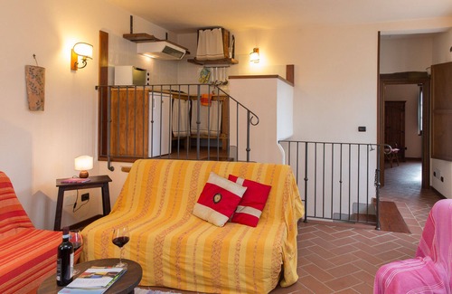 Sarteano Other | Farmhouse with private pool and garden within walking distance to town