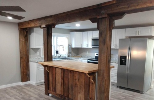 Dickson Other | Farmhouse with relaxing space - outside city limits - pets welcome!