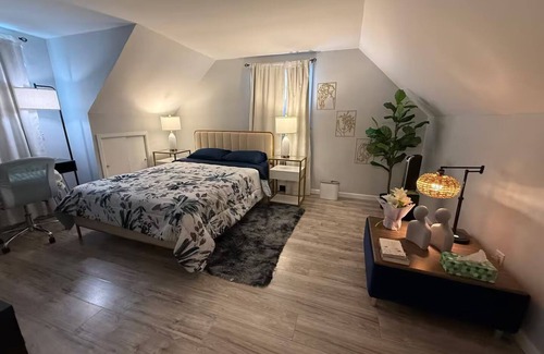 Farmingdale Apartment | Farmingdale Happy Haven: Your Space for Peace & Cozy Days - 0 Cleaning Fee