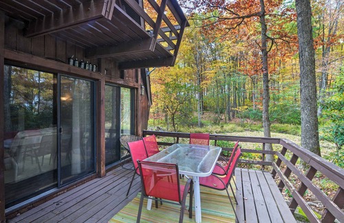 Farmington Cottage | Farmington A-Frame w/Lake Access & Fire Pit!