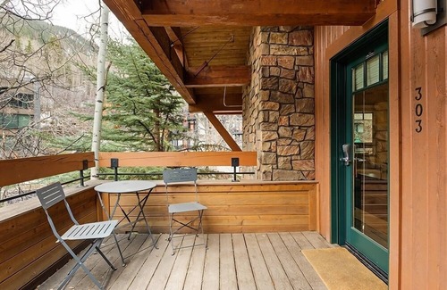 Aspen Condo | Fasching Haus Unit 303 | Sunny Top Floor Condo, 2 Private Decks, 2 Blocks to Downtown Aspen