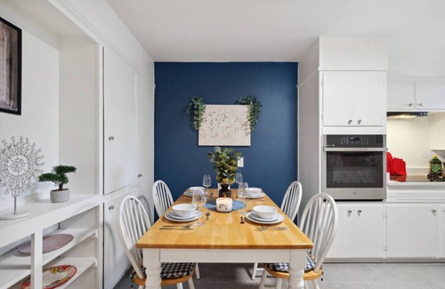 Fort Worth House | Fashionable TCU Walkable 2BD Home Away From Home!
