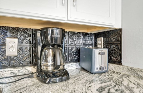 Shelby Park House | Fast Track Stay – Unbeatable Spot for Race Fans!