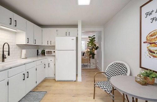 Moscow Condo | Fat Bagel Flat