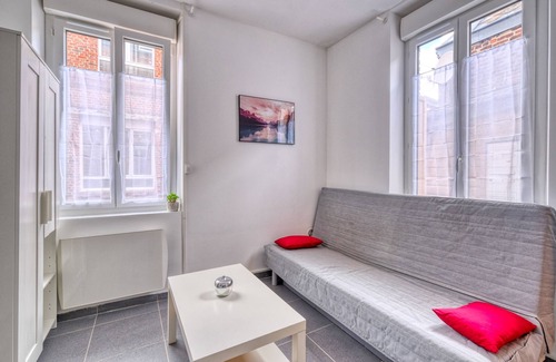 Saint-Quentin Apartment | 🌟Faubourg d'Isle 1🌟Studio🌟Cosy🌟 near station 🌟IUT🌟