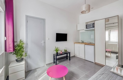 Saint-Quentin Apartment | 🌟Faubourg d'Isle 2🌟Studio🌟Cosy🌟 near station 🌟IUT🌟