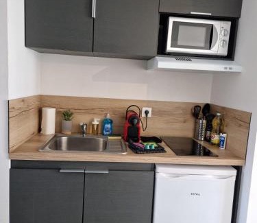 Orleans Apartment | Faubourg des voyageurs 4 - Studio climatisé 2 personnes - proche axe autoroute