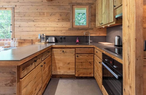 Meribel Village Apartment | Fauvettes 4 a warm cocoon in Meribel Village