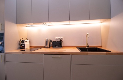 Patraix Apartment | Favara 3 by Concept Flats