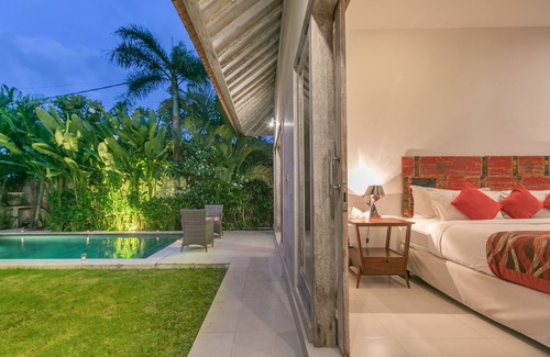 Batubelig Villa | Favorite 2-bedroom Pool Villa 650 Meters to Nearest Seminyak Beach