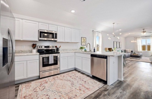 Fayetteville House | Fay Getaway - 2 miles from DT Fayetteville