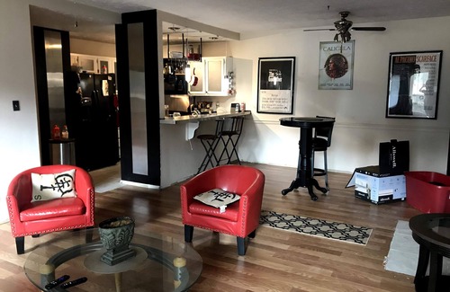 Terry Sanford House | Fayetteville single Cozy private bedroom