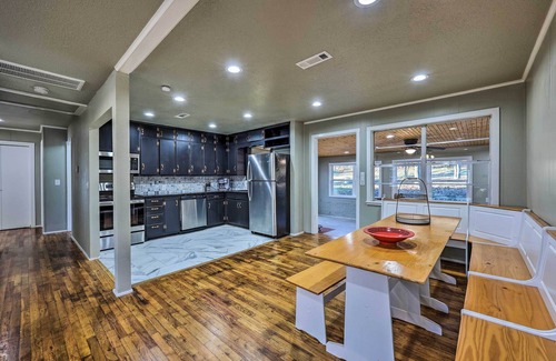 Fayetteville House | Fayetteville Vacation Rental - 2 Mi to Dtwn!