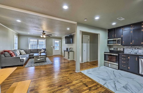 Fayetteville House | Fayetteville Vacation Rental - 2 Mi to Dtwn!