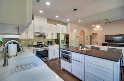 Fayetteville House | Fayetteville Vacation Rental w/Deck & Shared Pool