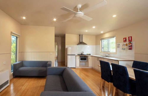 Cape Otway Cabin | FDE 29 - FAMILY DELUXE 3 BEDROOM CABIN