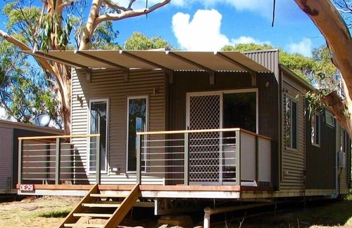 Cape Otway Cabin | FDE 29 - FAMILY DELUXE 3 BEDROOM CABIN