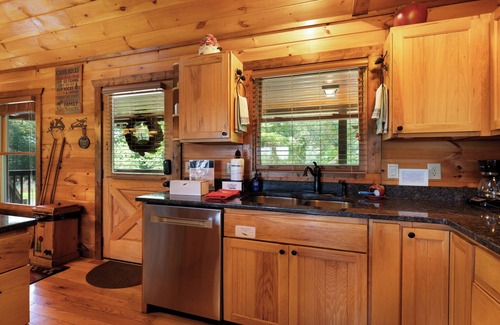 Blue Ridge Cabin | Feather Ridge - Blue Ridge, GA